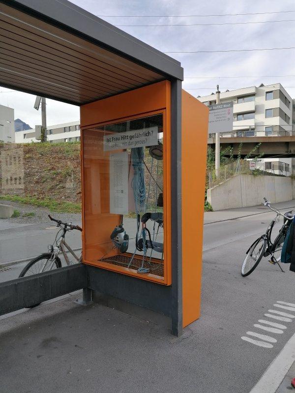 Ursprüngliche Kunstinstallation „Frau Hitt“ der Universität Innsbruck